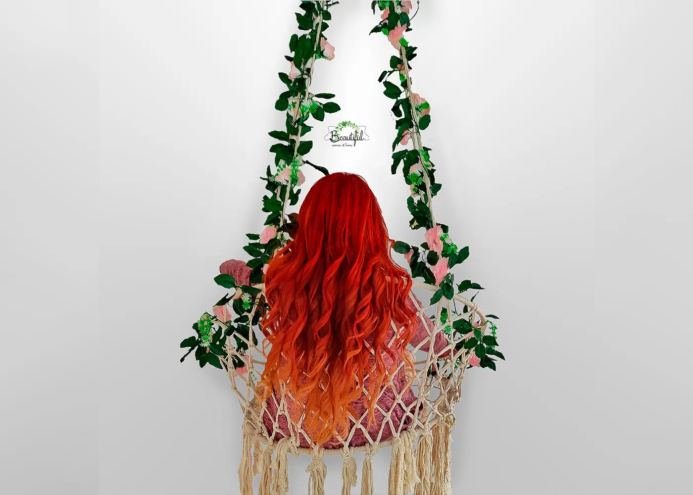 Cabello ondulado con color rojo y degradado cobrizo
